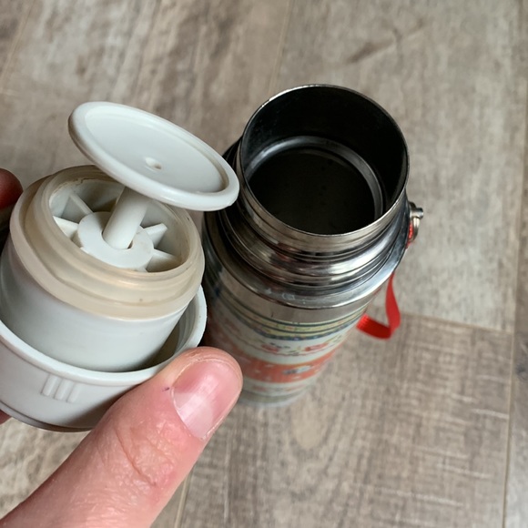 Floral thermos with cup - Picture 9 of 9